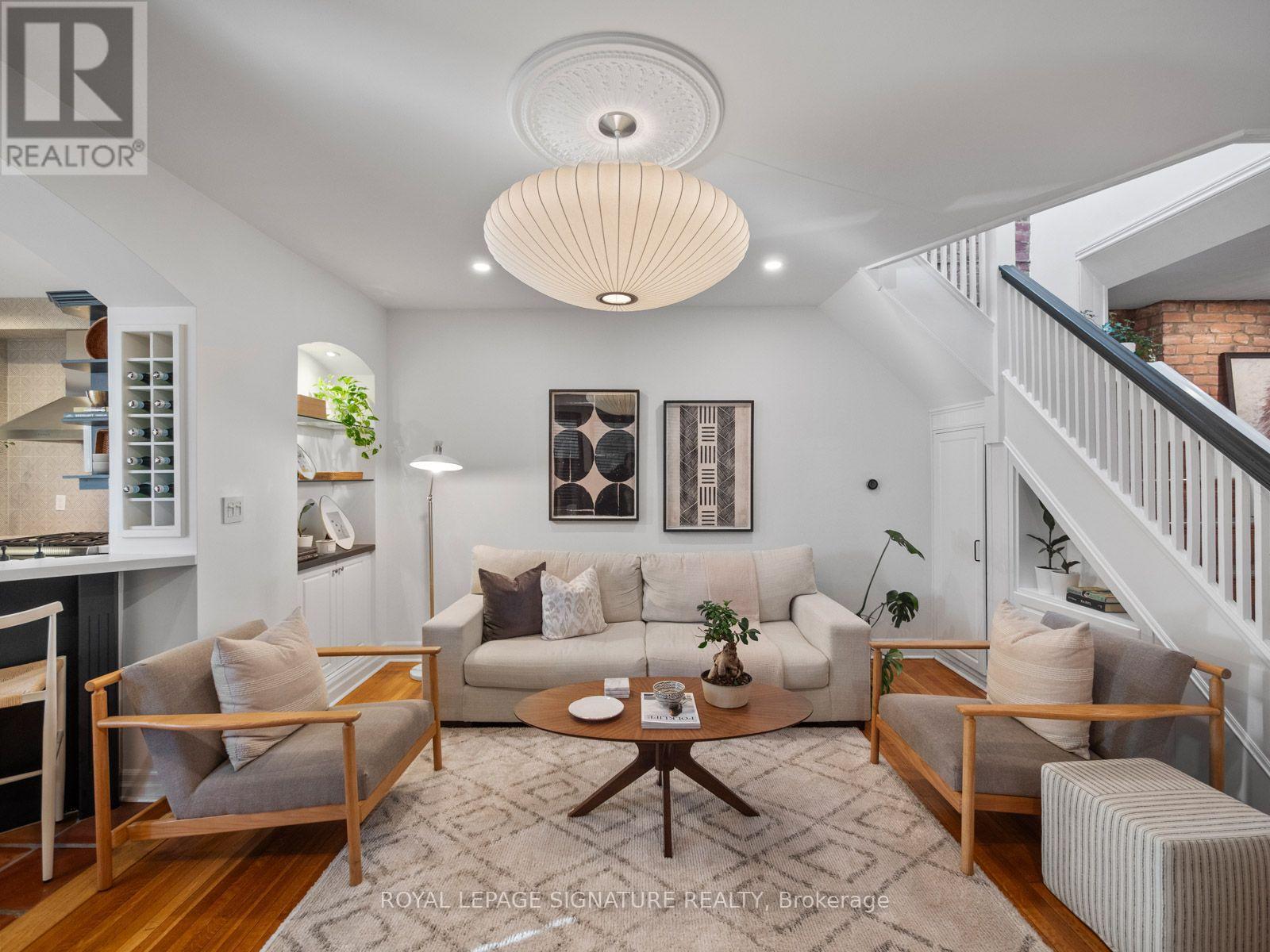 4 Orchard Park Boulevard, Toronto, ON photo 8