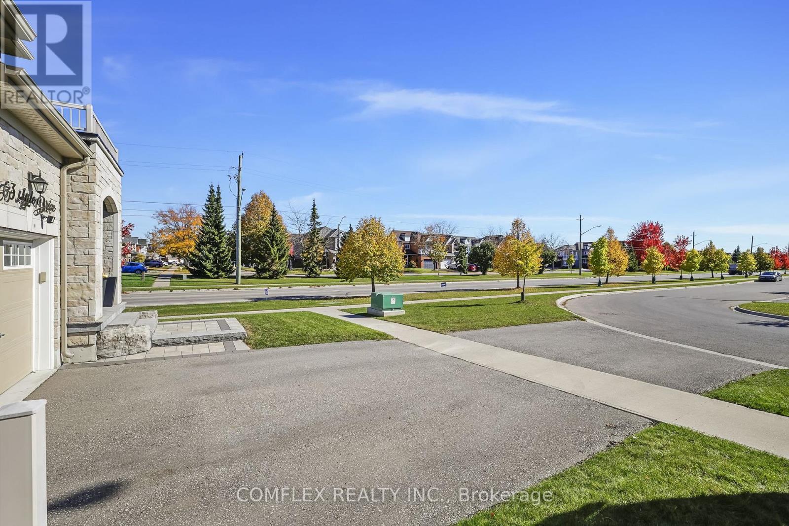 61 Lyle Drive, Clarington, ON photo 4