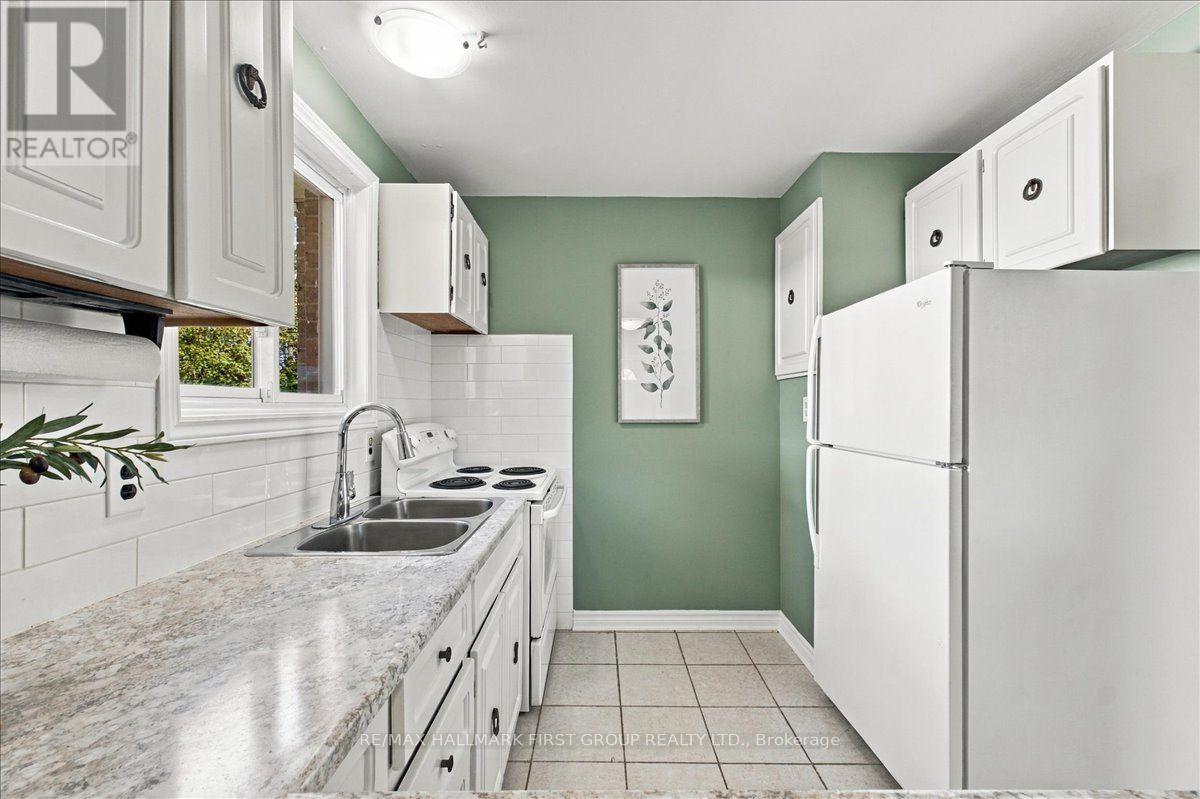 867 Chapleau Drive, Pickering, ON photo 11