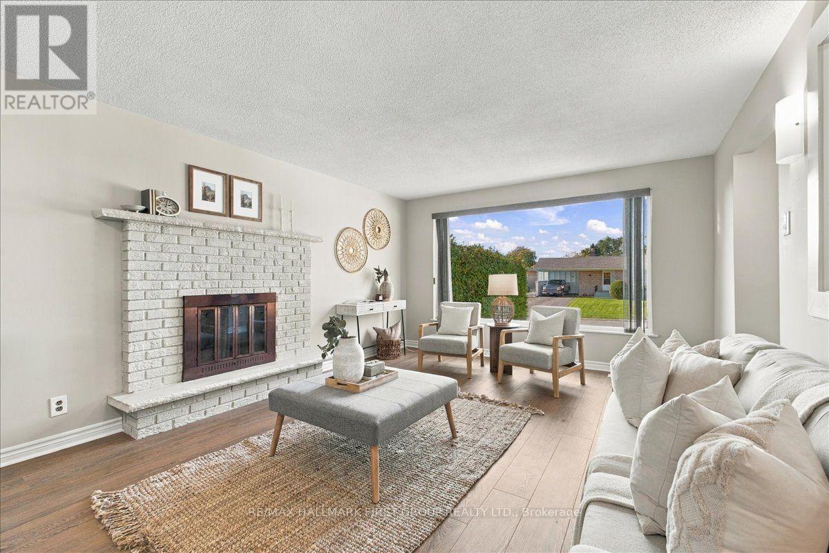 867 Chapleau Drive, Pickering, ON photo 6