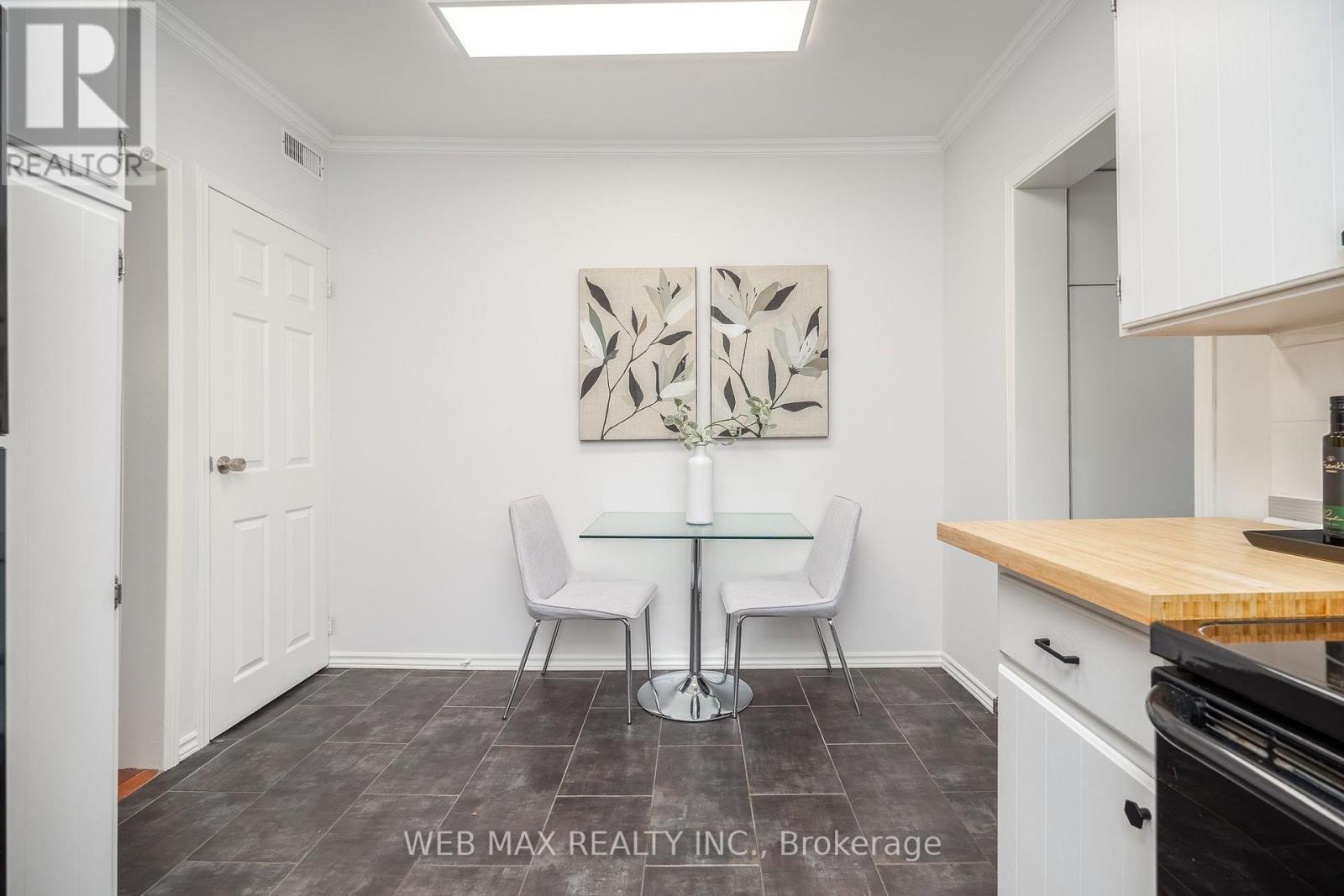 32 ALDERGROVE AVENUE - 12