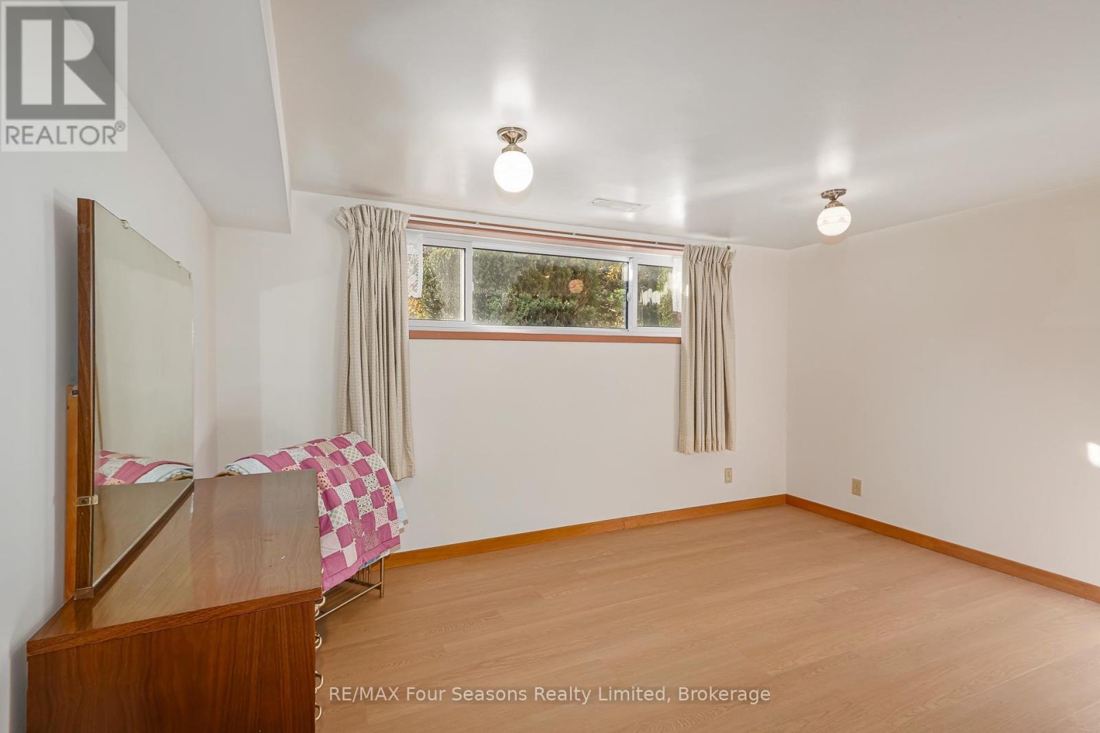 26 Locke Avenue, Clearview photo 24
