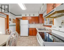 26 Locke Avenue, Clearview, ON L0M1S0 Photo 13
