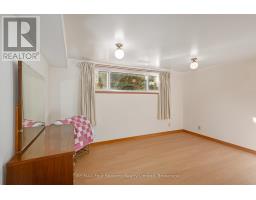 26 Locke Avenue, Clearview, ON L0M1S0 Photo 24