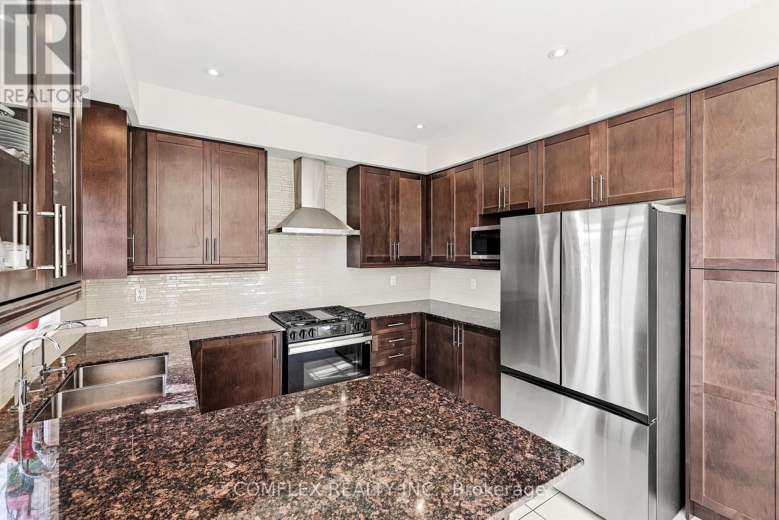 109 Cliff Thompson Court, Georgina, ON photo 18