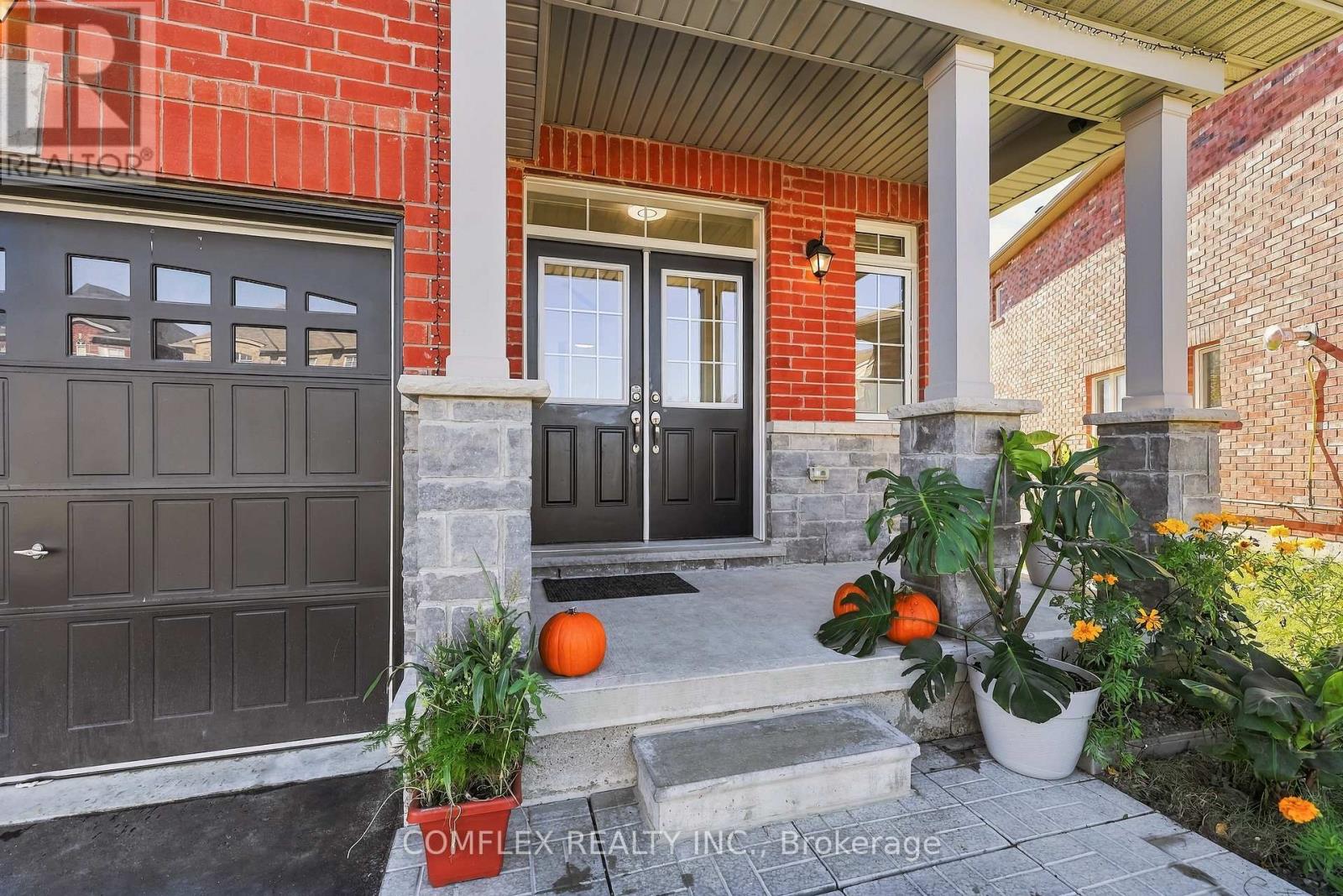 109 CLIFF THOMPSON COURT, Georgina (Keswick North) — photo 4