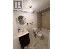 61 Longford Drive, Newmarket, ON L3Y2Y6 Photo 7