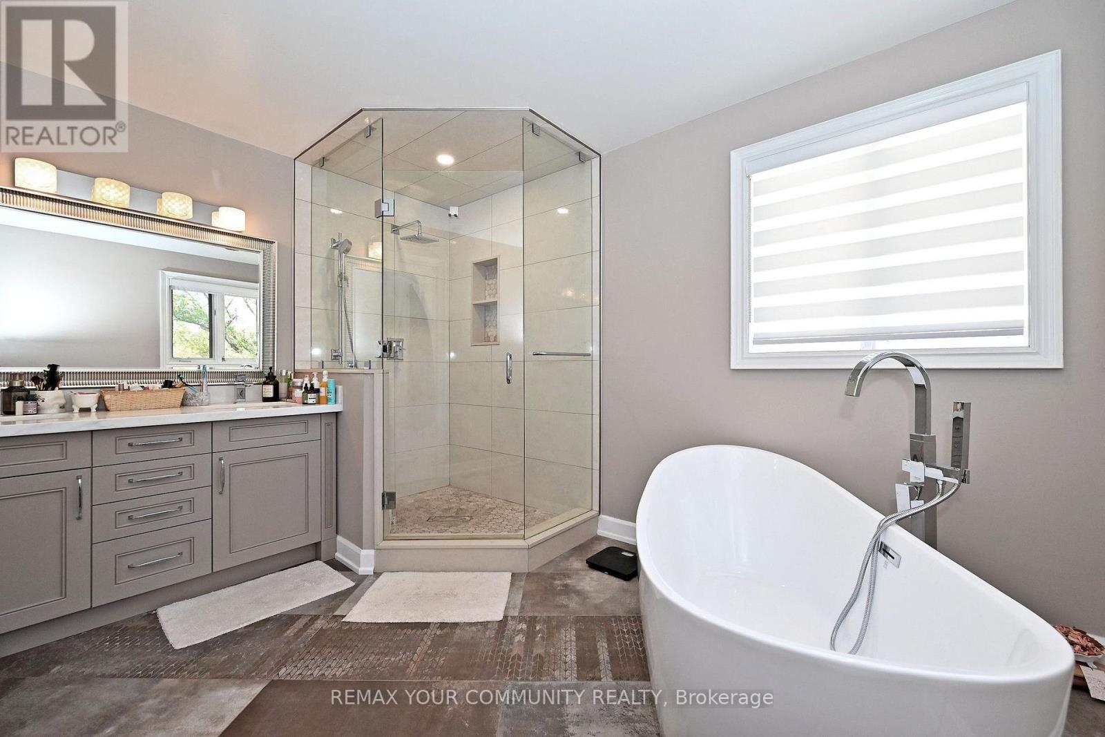 73 Sprucewood Drive East, Markham, ON photo 25