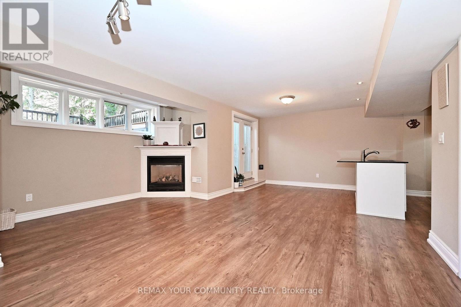 73 Sprucewood Drive East, Markham, ON photo 34