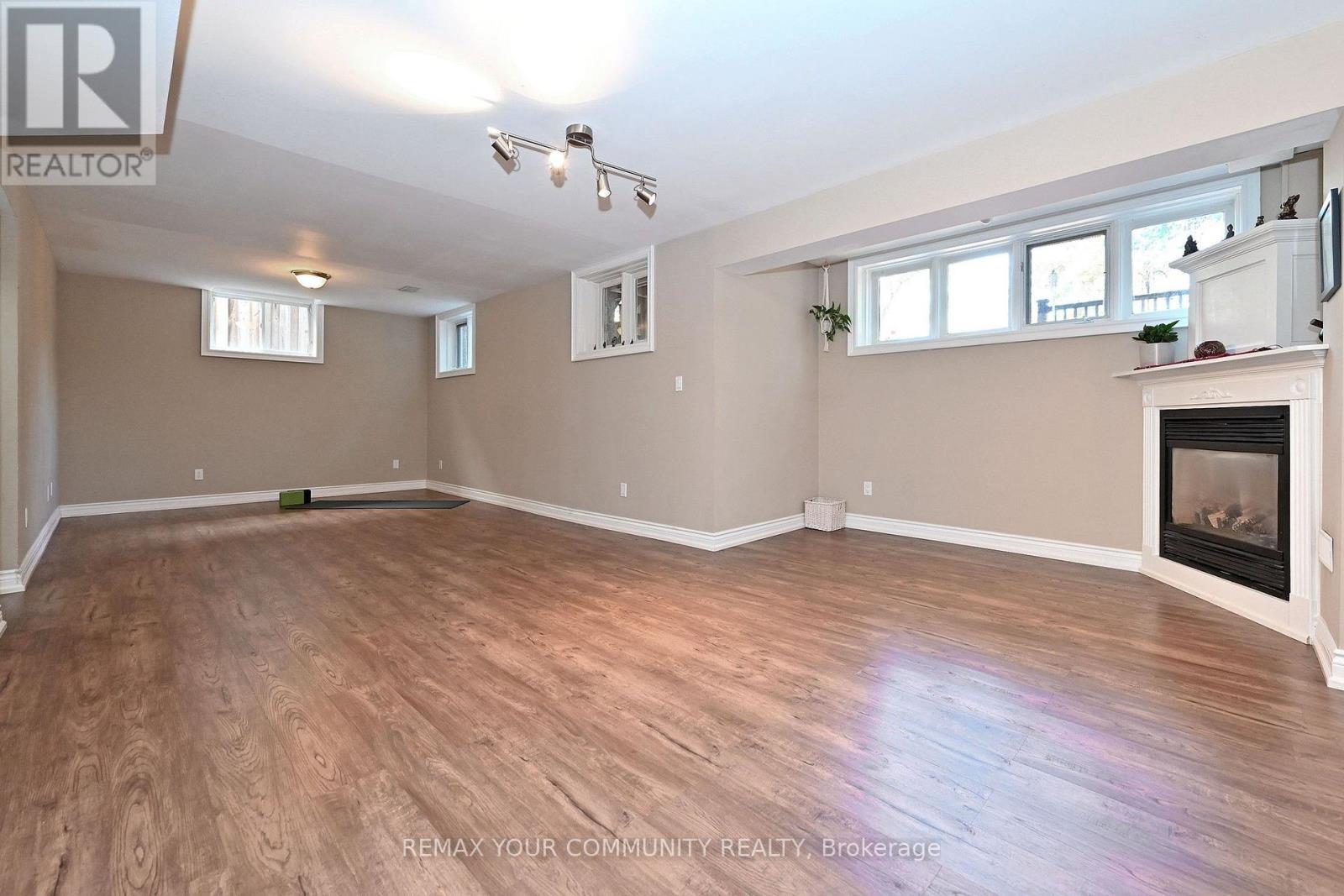 73 Sprucewood Drive East, Markham, ON photo 39