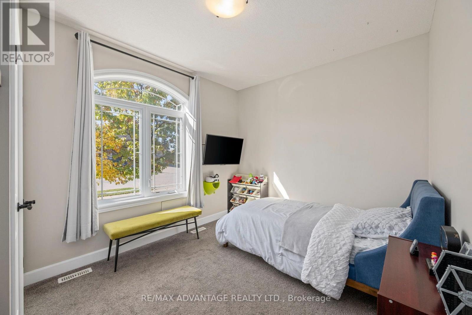 290 WALNUT STREET - 5