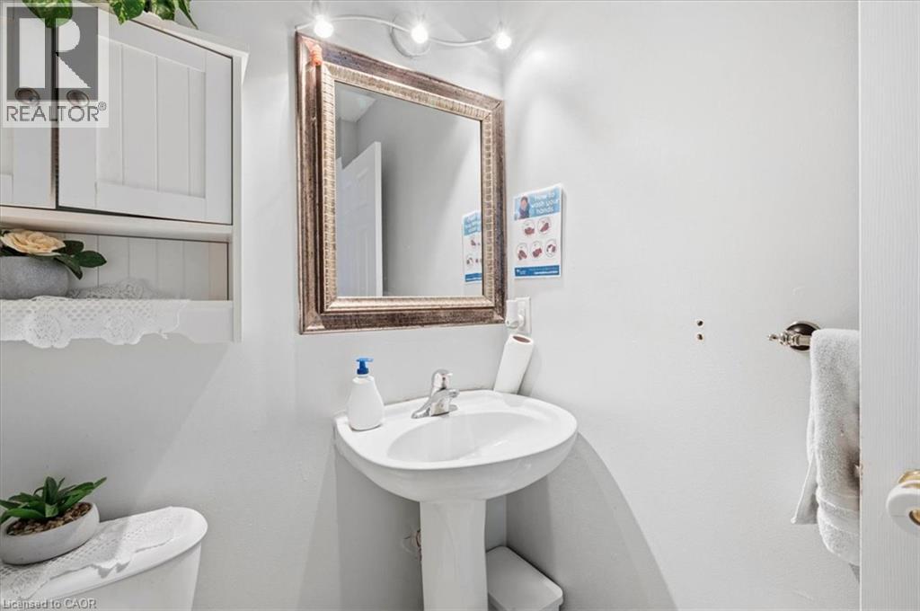 171 SIMS ESTATE Drive, Kitchener — photo 11