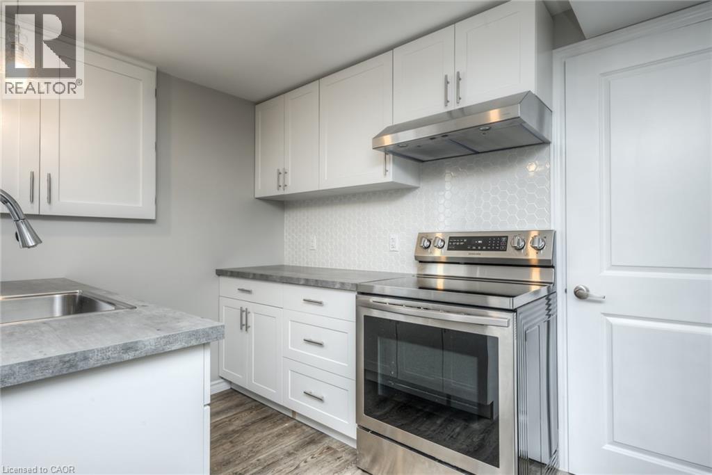 223 HIGHVIEW Drive Unit# Lower, Kitchener — photo 8