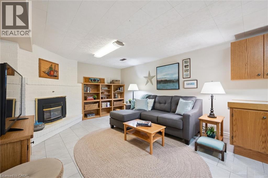 301 MARTINDALE Crescent - 21