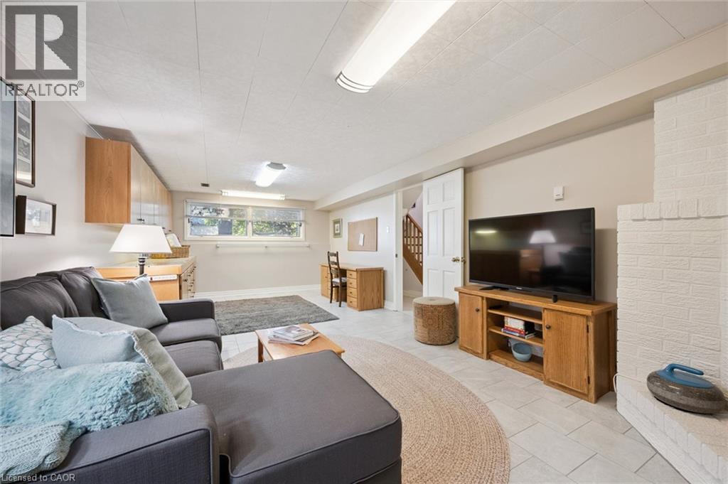 301 MARTINDALE Crescent - 22