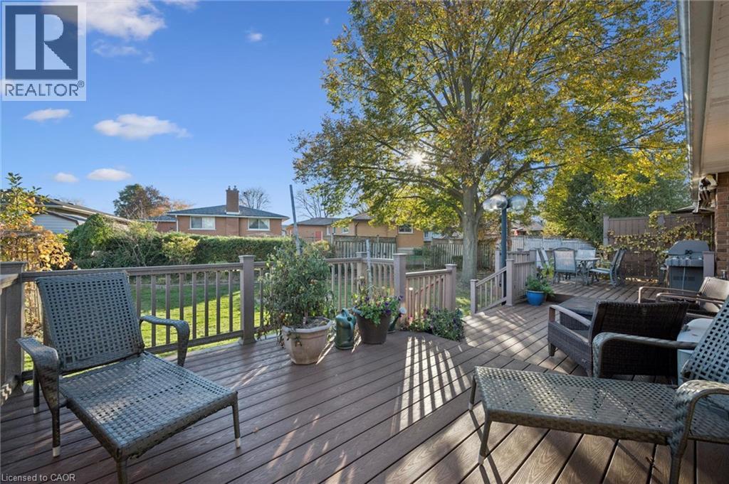 301 MARTINDALE Crescent - 32