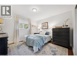 301 Martindale Crescent, Waterloo, ON N2L4M8 Photo 13