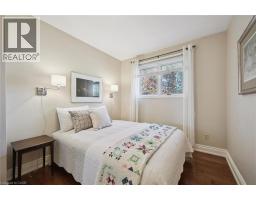 301 Martindale Crescent, Waterloo, ON N2L4M8 Photo 15