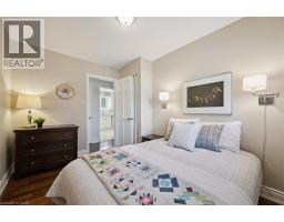 301 Martindale Crescent, Waterloo, ON N2L4M8 Photo 16