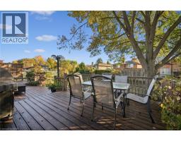 301 Martindale Crescent, Waterloo, ON N2L4M8 Photo 29