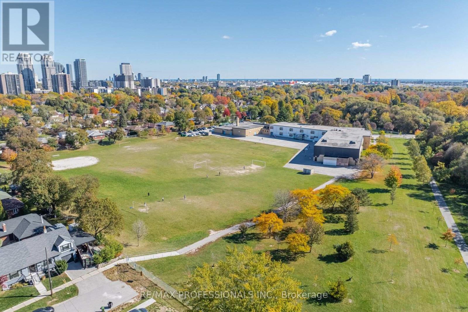94- 65 Old Burnhamthorpe Road, Toronto, ON photo 44