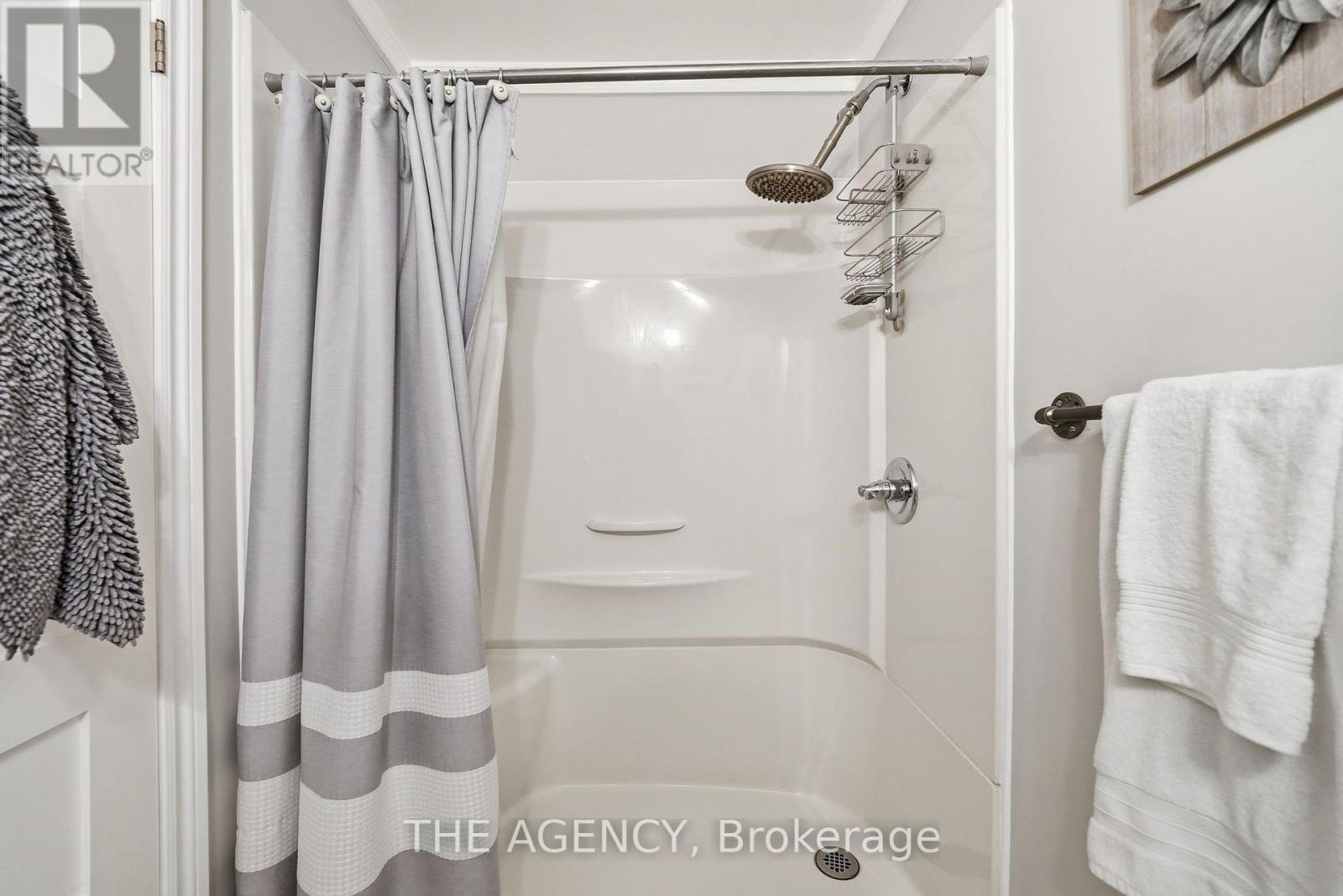 2101 Edinburgh Drive, Burlington, ON photo 19