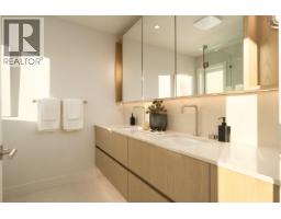 1 1458 Rosser Avenue, Burnaby, BC V5C5C8 Photo 20