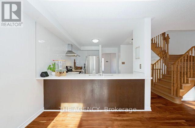 81 Blue Sky Trail, Hamilton, ON photo 4