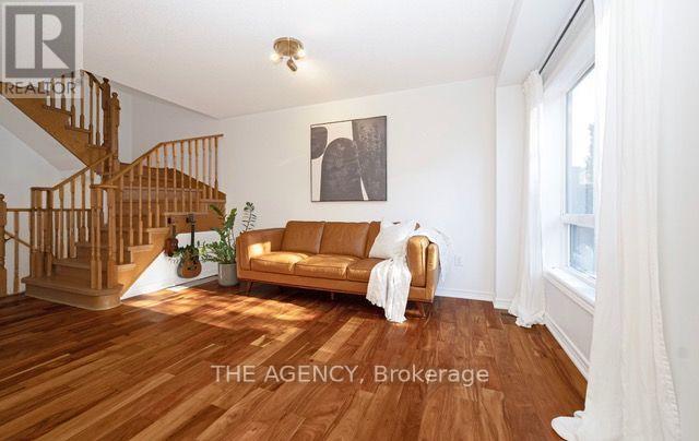 81 Blue Sky Trail, Hamilton, ON photo 7