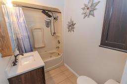 759 5th Avenue, Rivers, MB R0K1X0 Photo 17