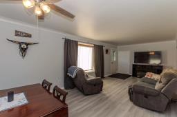 759 5th Avenue, Rivers, MB R0K1X0 Photo 10