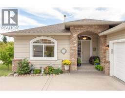 4pc Bathroom - 3662 Astoria Drive, West Kelowna, BC V4T2W5 Photo 8