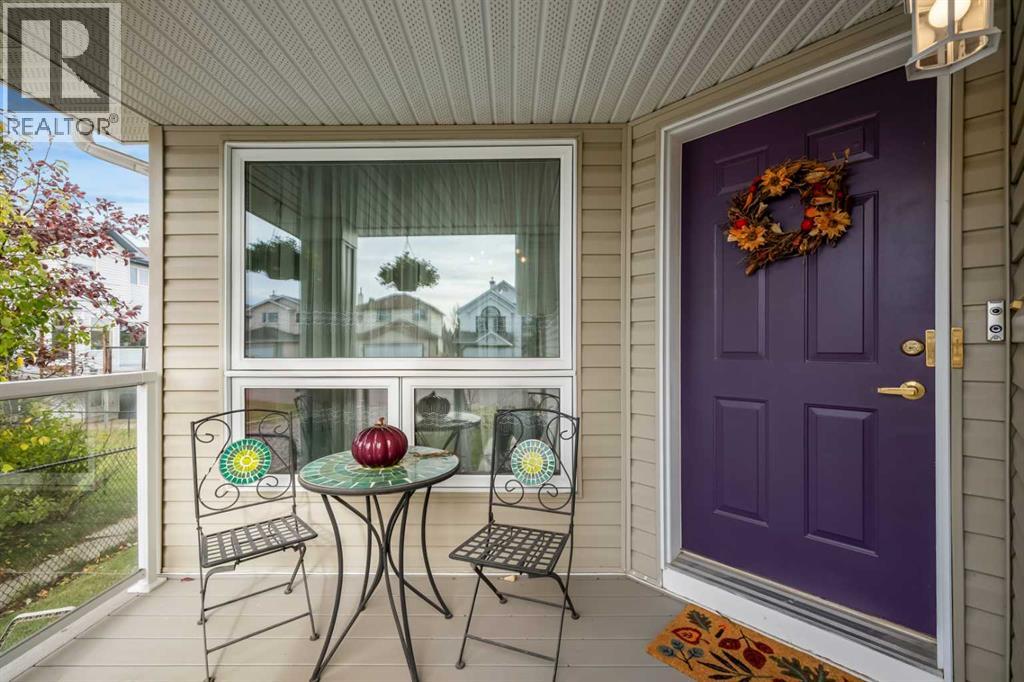 108 Citadel Circle NW, Calgary — photo 2