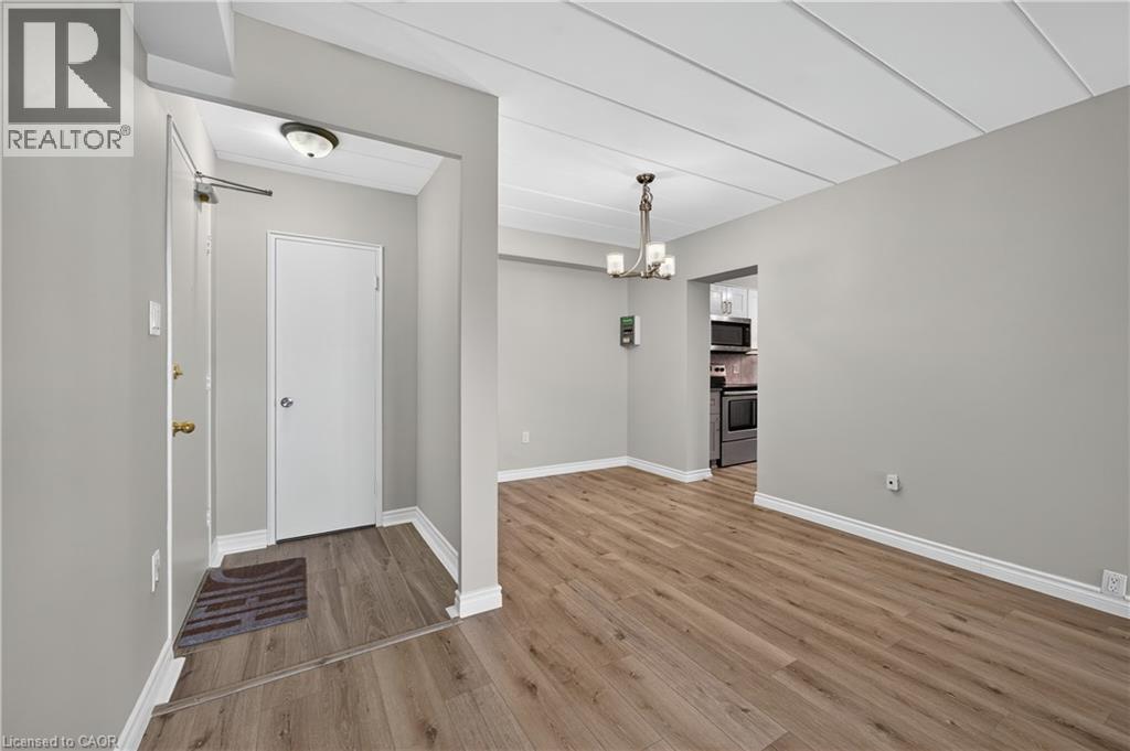 2420 NEW Street Unit# 1, Halton — photo 9