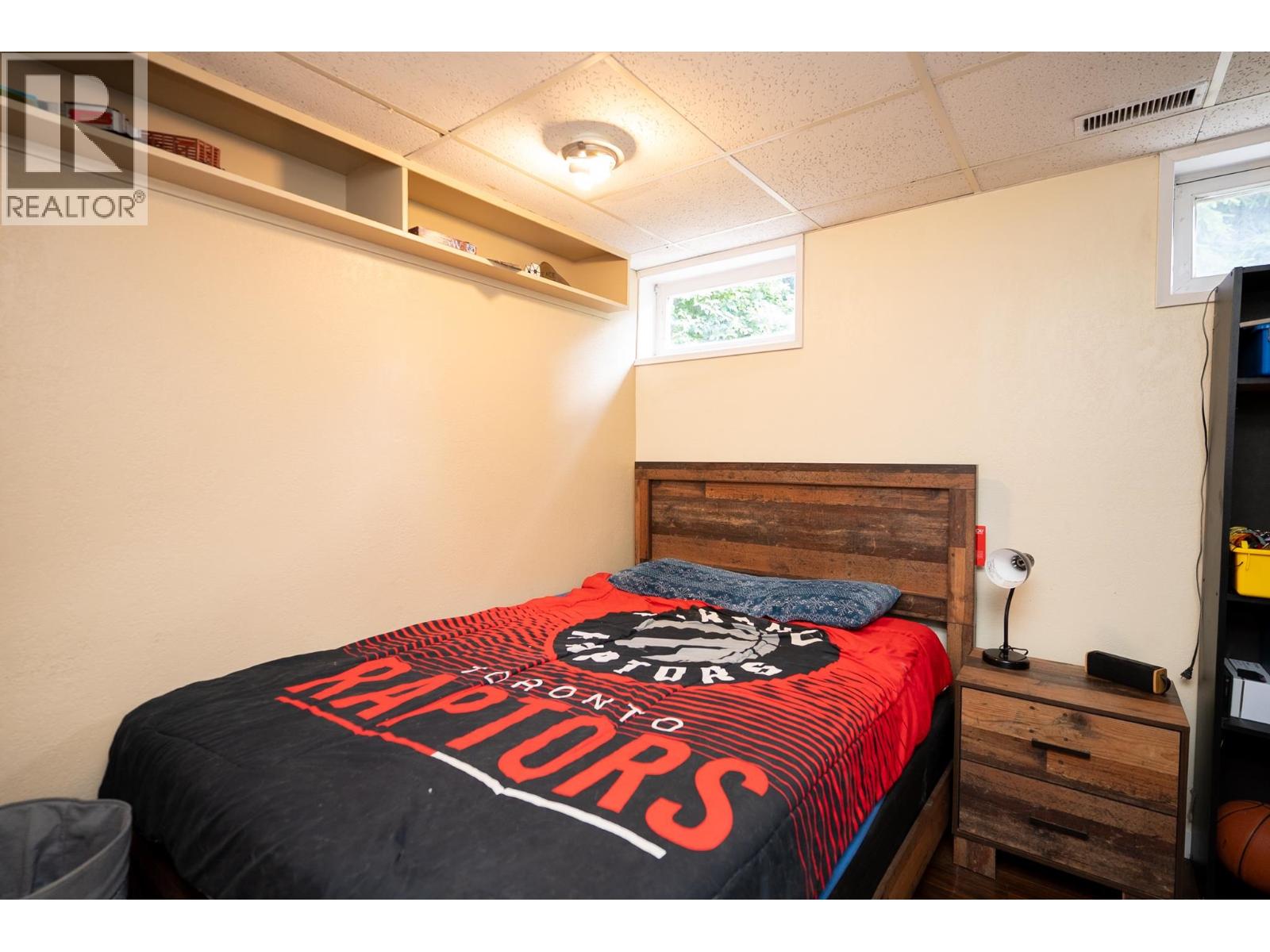 5590 SIMON FRASER AVENUE - 21