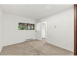 14803 Holly Park Lane, Surrey, BC V3R6Y1 Photo 30