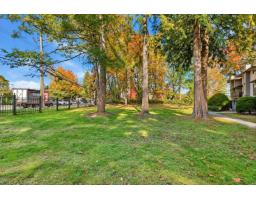 14803 Holly Park Lane, Surrey, BC V3R6Y1 Photo 38