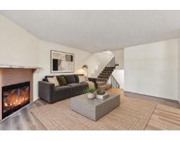 14803 Holly Park Lane, Surrey, BC V3R6Y1 Photo 8