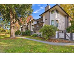 14803 Holly Park Lane, Surrey, BC V3R6Y1 Photo 35