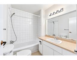 10511 Holly Park Lane, Surrey, BC V3R6X8 Photo 14