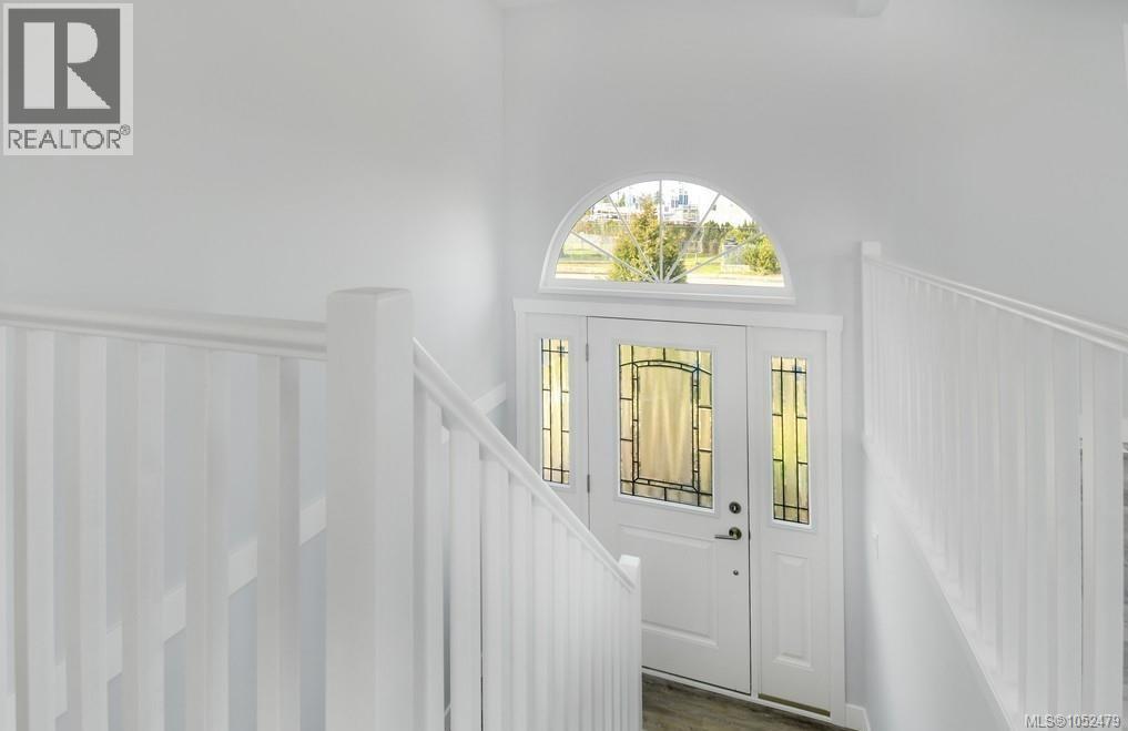 100 Chantrells Pl, Nanaimo - Image 1