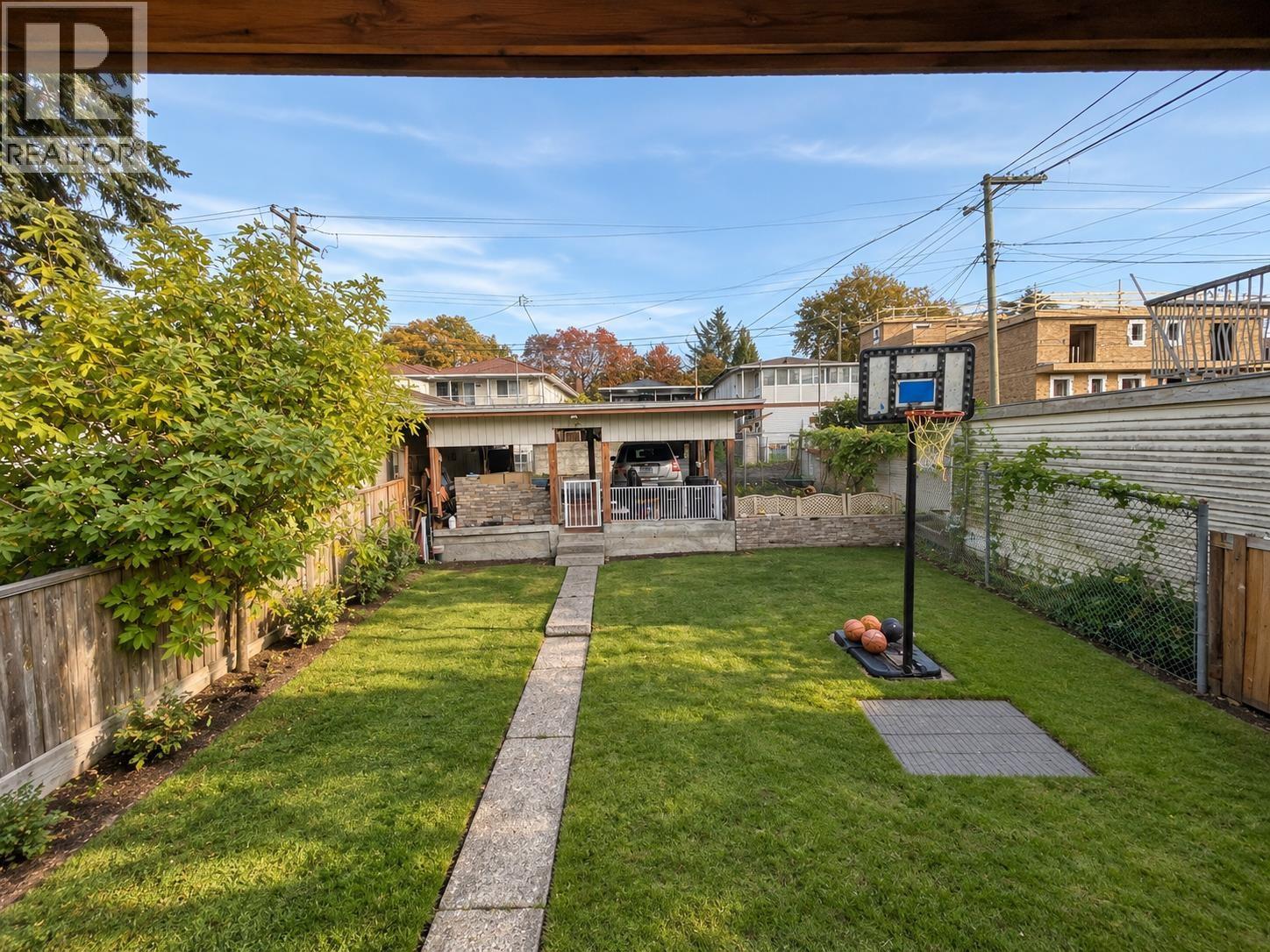 Photo of 4676 COMMERCIAL STREET 13