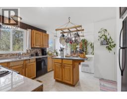 Kitchen - 1237 Highridge Drive, Kamloops, BC V2C5G5 Photo 12