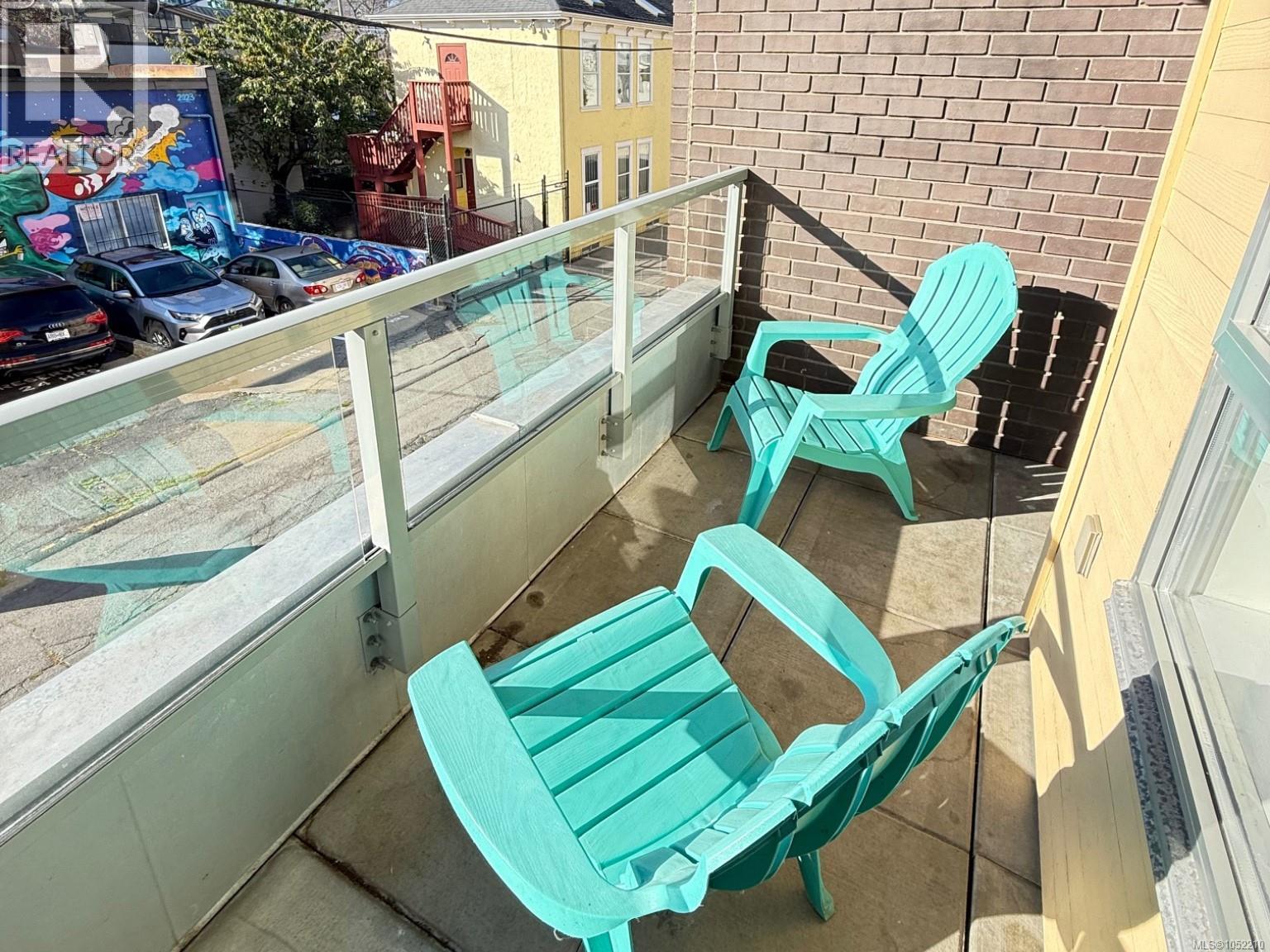 #201 848 Mason St - 5