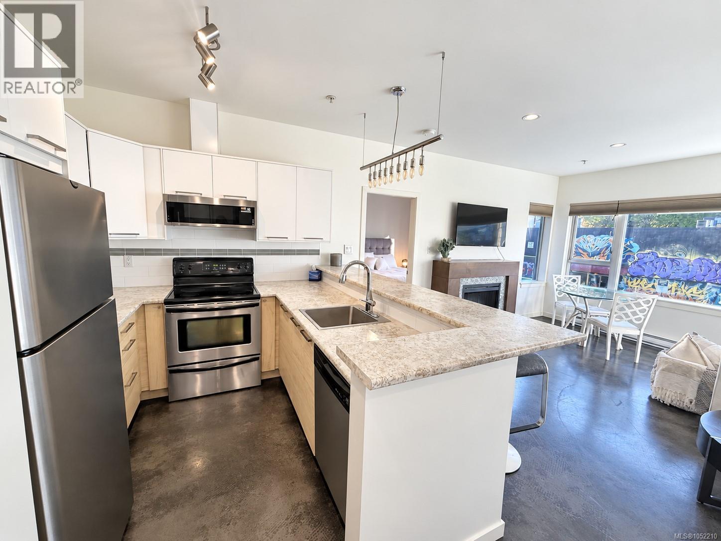 201 848 Mason Street, Victoria