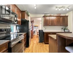 3pc Bathroom - 72 Oak Drive, Red Deer, AB T4P0B8 Photo 13