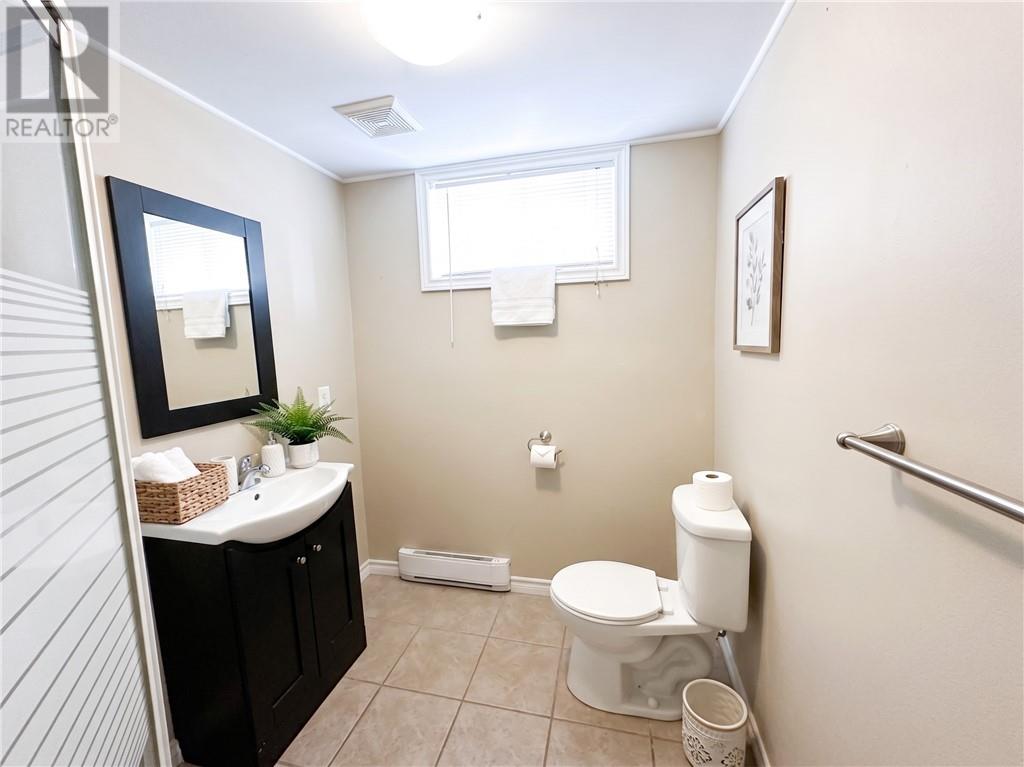 1262 Paquette Street Unit# Lower, Sudbury — photo 6