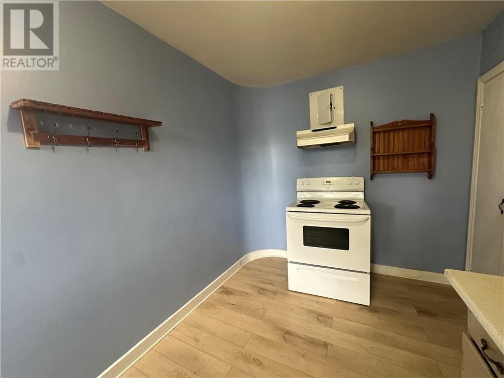 56 Riverside Drive Unit# 2, Sudbury — photo 4
