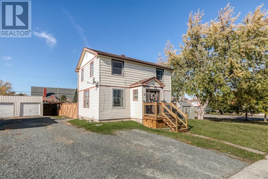 2 McNevin, Copper Cliff — photo 2