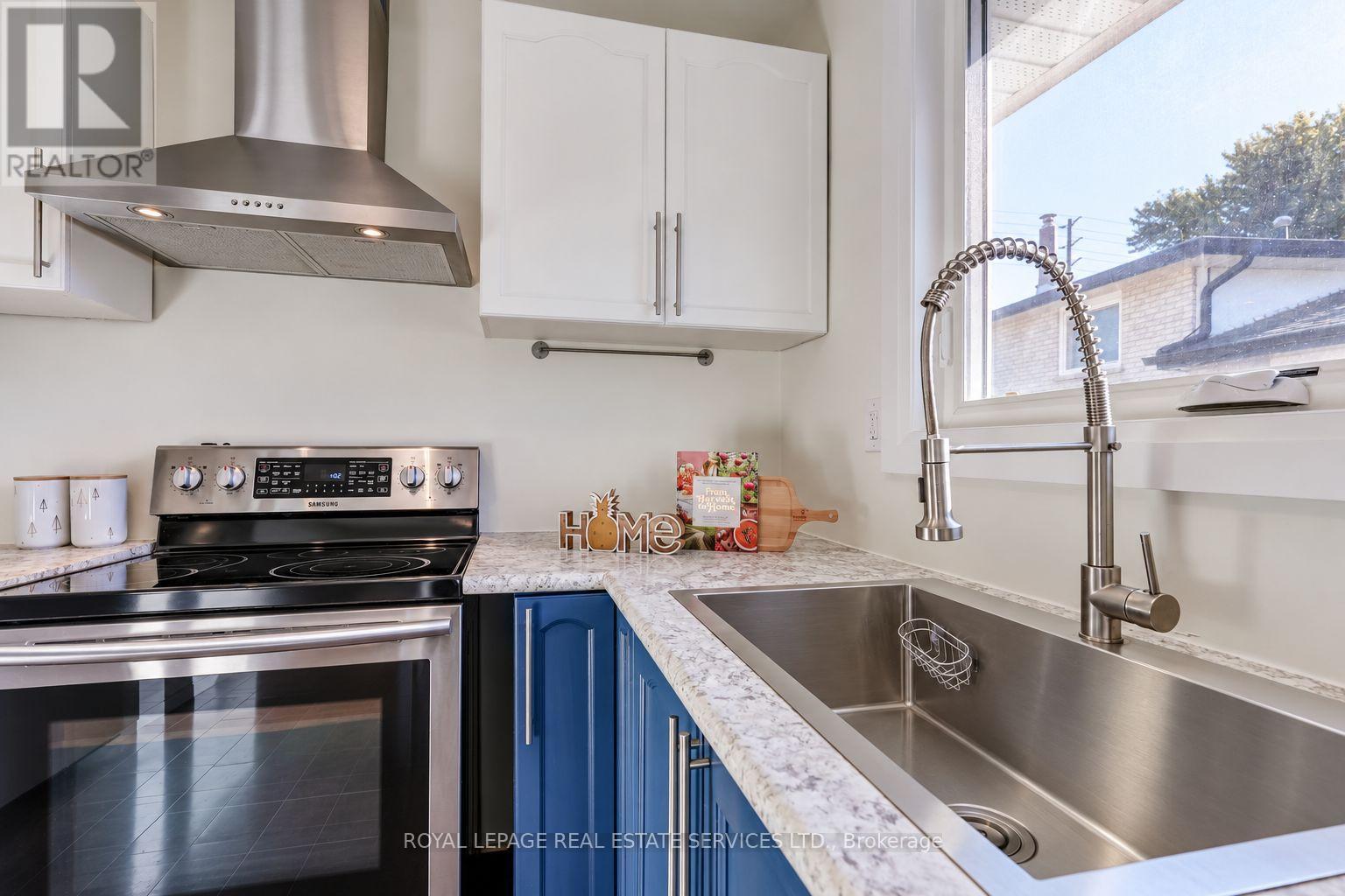 1821 Bonnymede Drive, Mississauga, ON photo 5